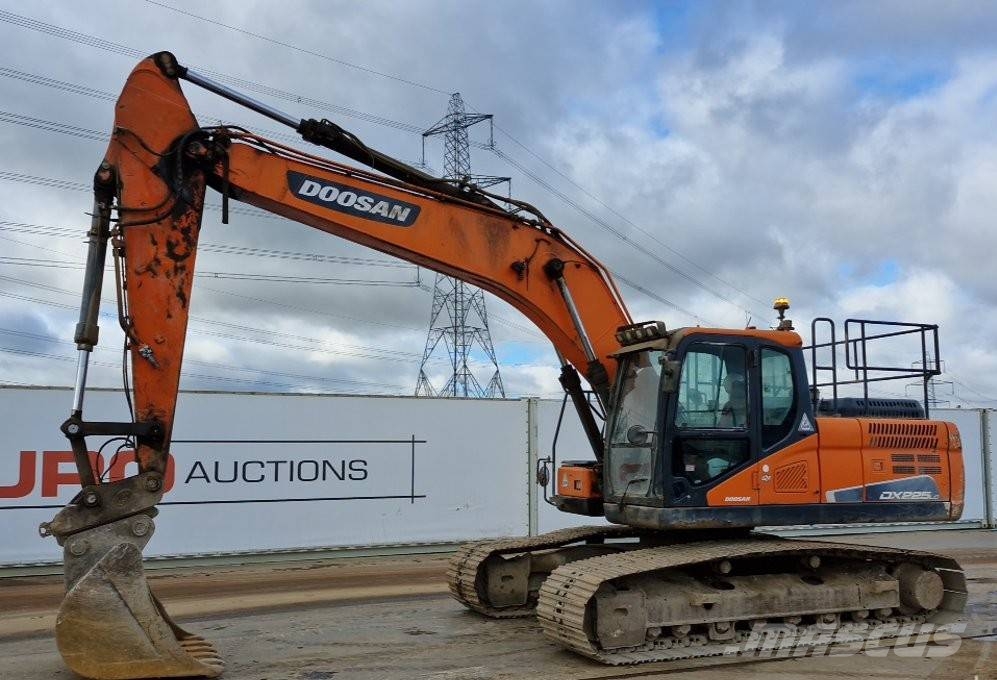 Doosan DX 225 LC SLR Pelle sur chenilles