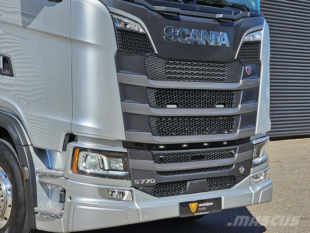 Scania S770 8x4/4 / 180.000 KG / HYDRAULIC Otros camiones
