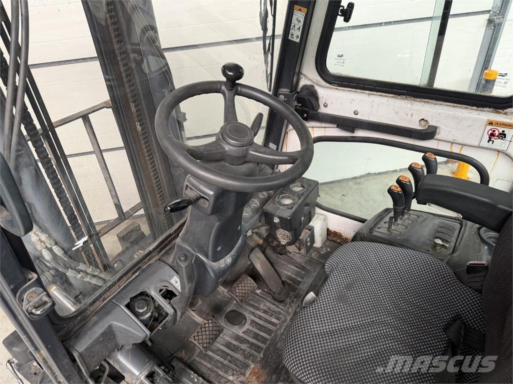 Doosan D25S-5 Diesel forklifts
