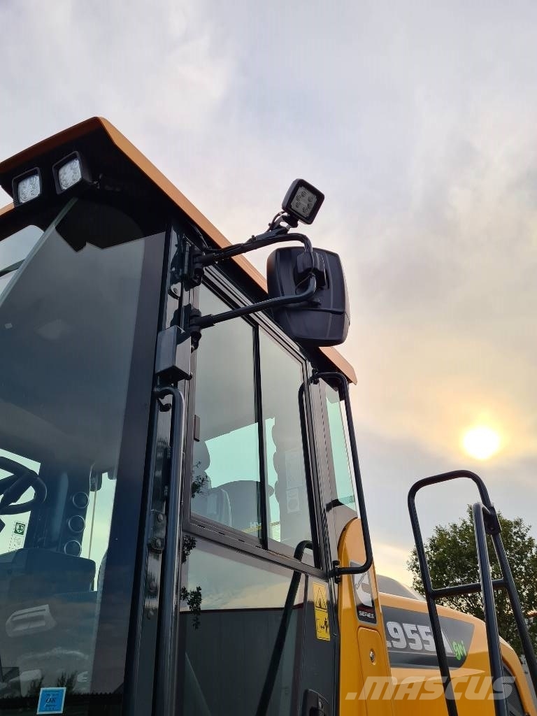 Hyundai HL955 A Cargadoras sobre ruedas
