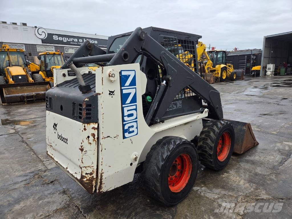 Bobcat 7753 Мини товарачи
