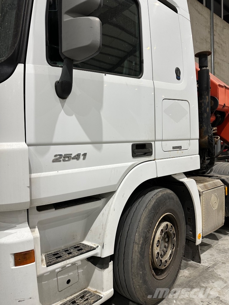 Cabeza tractora Mercedes-Benz 2541 LS ACTROS con g Traktorske jedinice