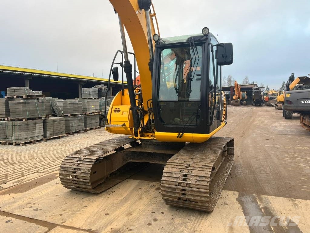JCB JS 130 LC 履带挖掘机