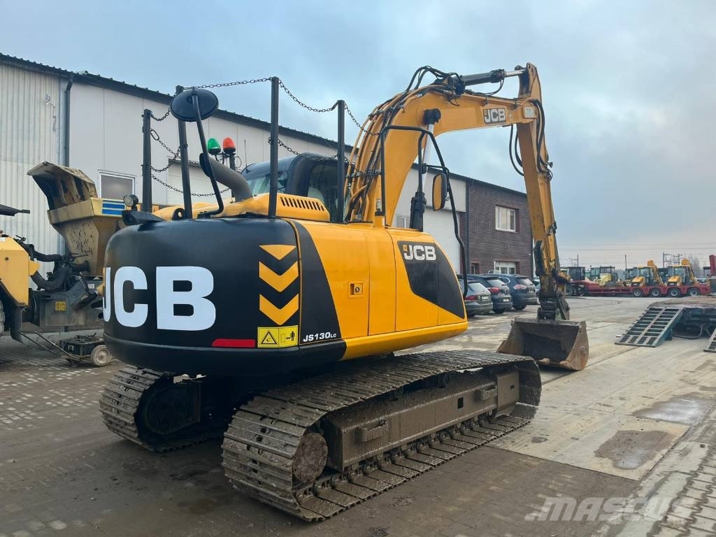 JCB JS 130 LC 履带挖掘机