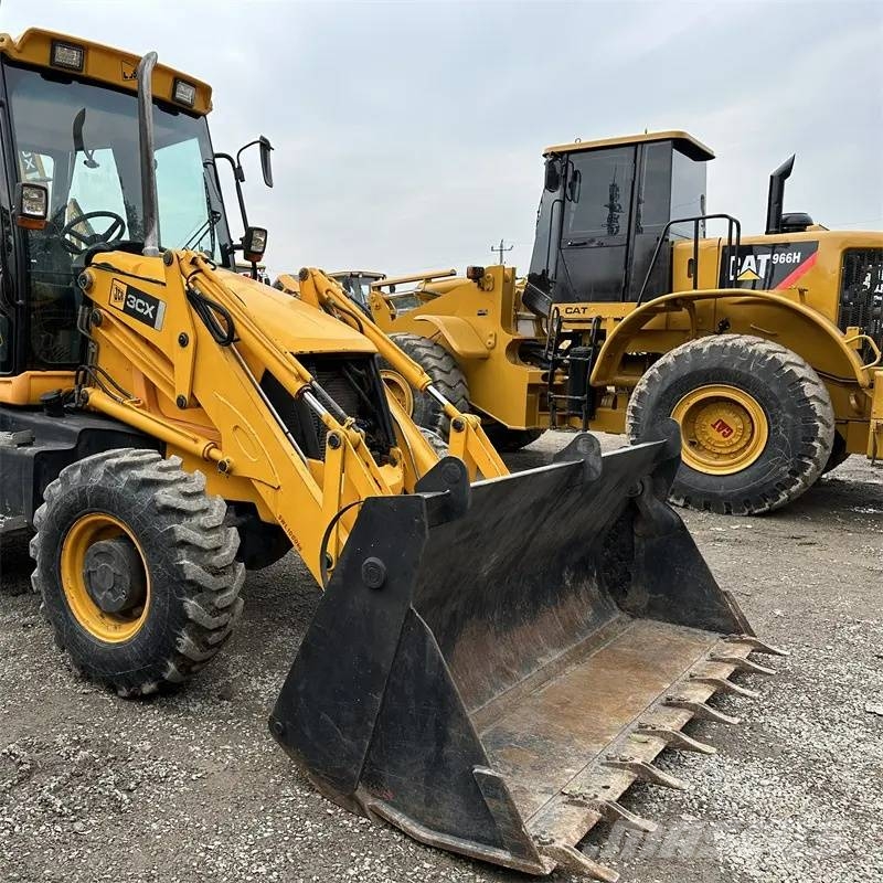 JCB 3 CX 輪胎式裝載機
