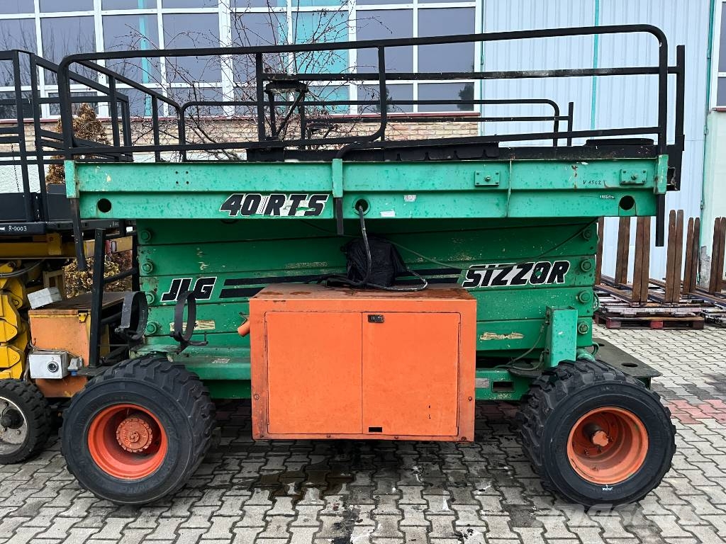 JLG 40RTS V-1562 FOR EXPORT ONLY EO Vertikálne stĺpové výťahy