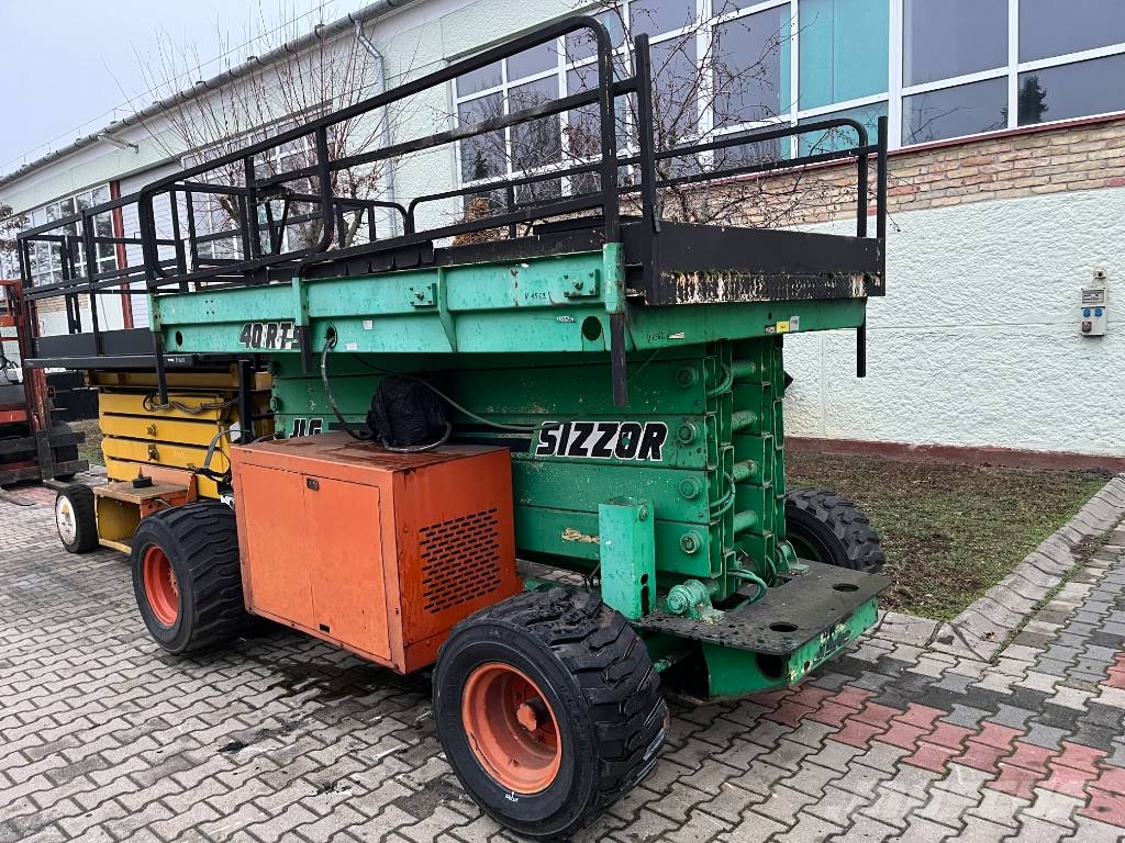 JLG 40RTS V-1562 FOR EXPORT ONLY EO Vertikálne stĺpové výťahy