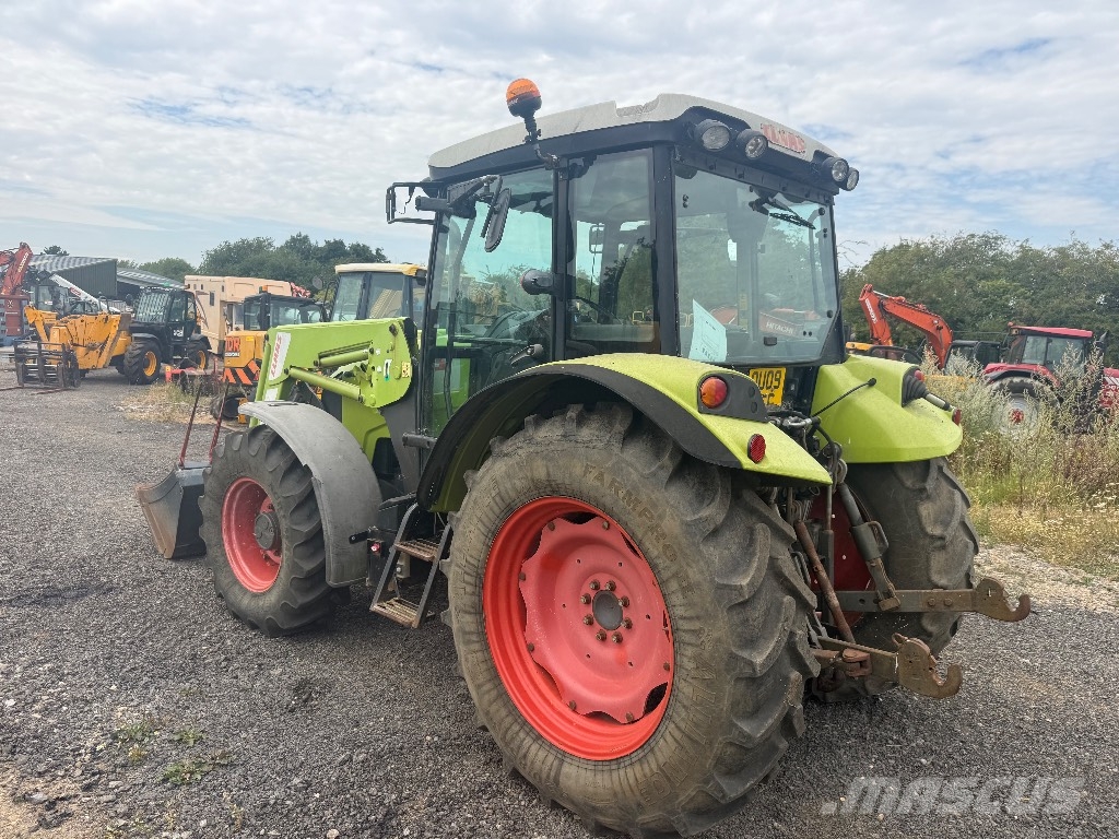 CLAAS Axos 340 Трактори