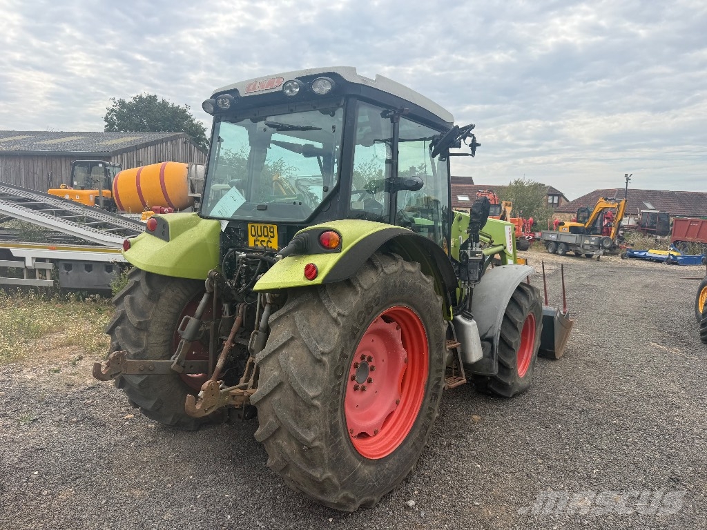 CLAAS Axos 340 Трактори