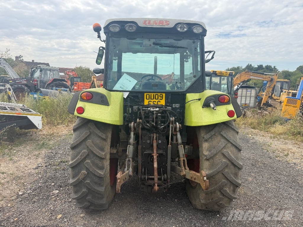 CLAAS Axos 340 Трактори