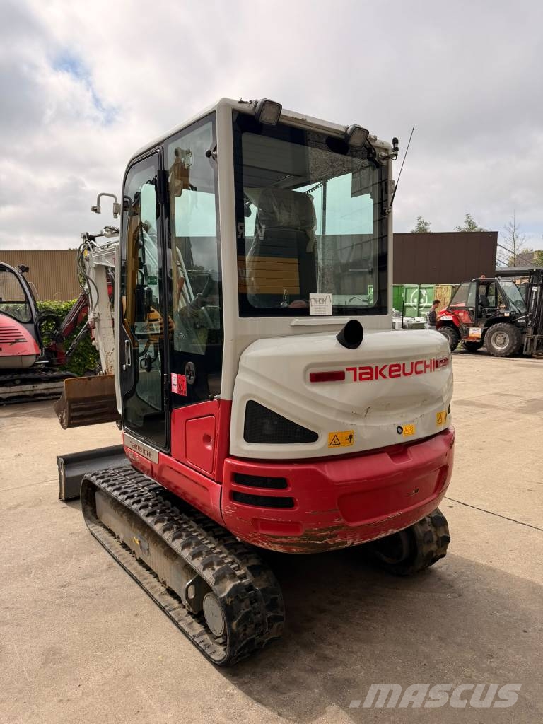 Takeuchi TB 235-2 Mini bageri <7t