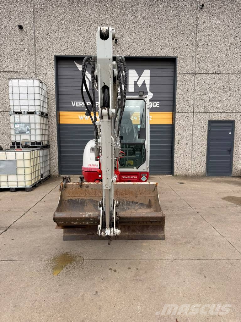 Takeuchi TB 235-2 Mini bageri <7t