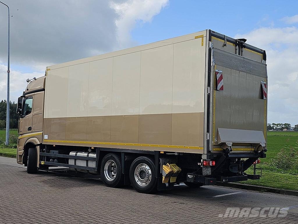 Mercedes-Benz ACTROS 2548 6X2 STEER 2T LIFT Bakwagens met gesloten opbouw