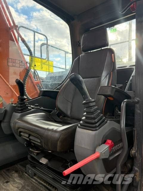 Doosan DX 140 LC-7 Crawler excavators