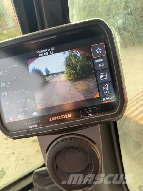 Doosan DX 140 LC-7 Crawler excavators