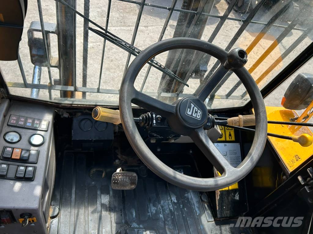 JCB 926-4 험지용 트럭