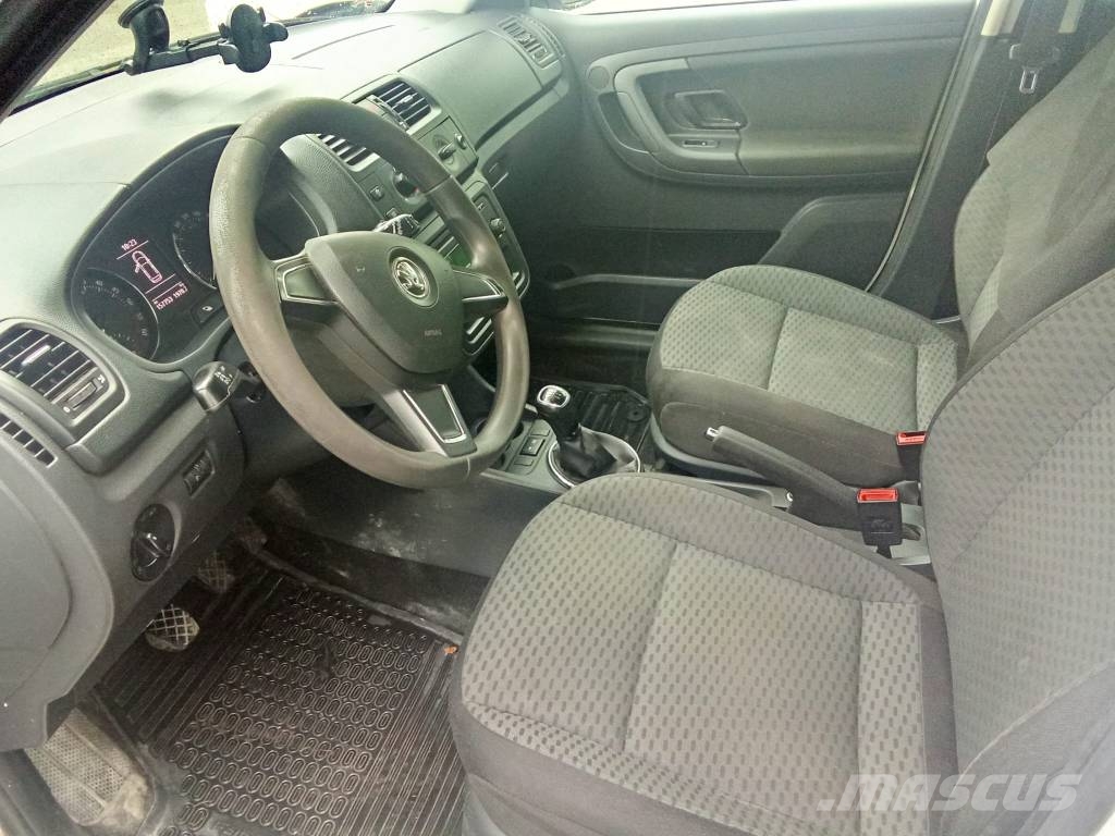 Skoda FABIA COMBI Carros