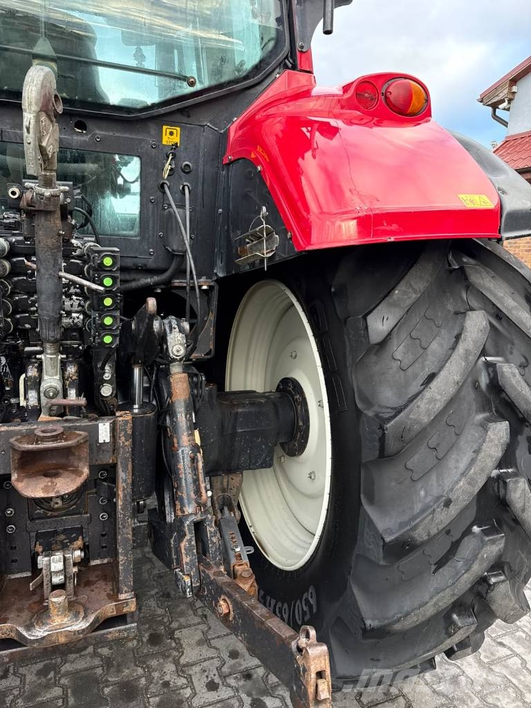 Valtra T 182 Traktory