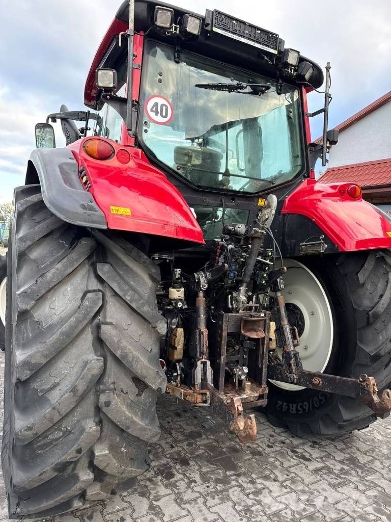Valtra T 182 Traktory