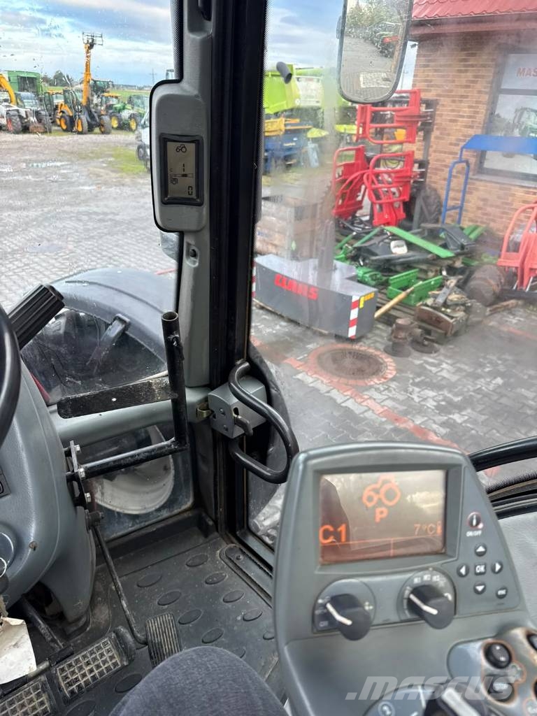 Valtra T 182 Traktory