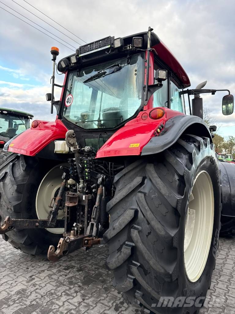 Valtra T 182 Traktory