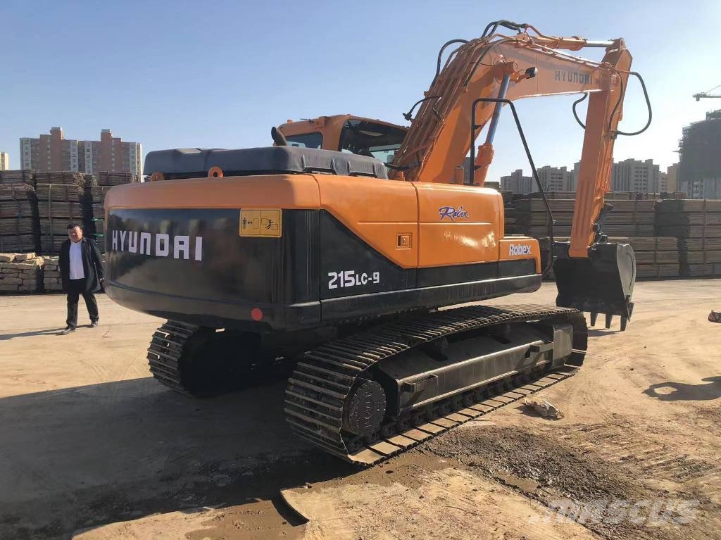 Hyundai 215W-9 Source factory Ekskavatori uz riteņiem