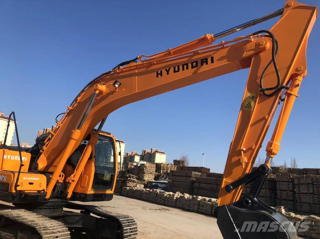 Hyundai 215W-9 Source factory Ekskavatori uz riteņiem
