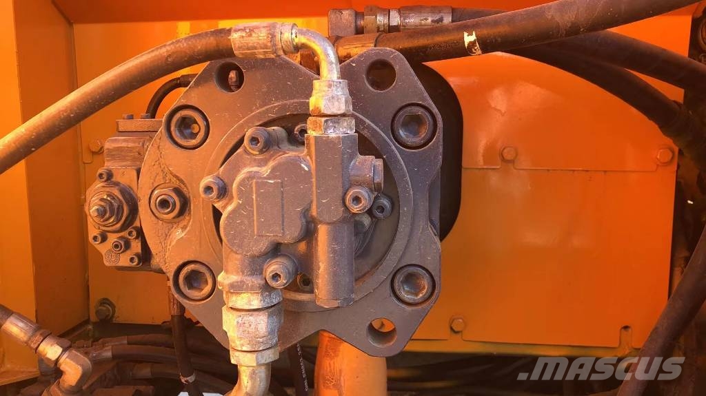 Hyundai 215W-9 Source factory Ekskavatori uz riteņiem