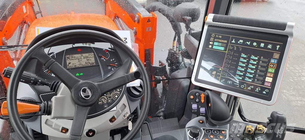 Kubota M 7-173 Premium KVT Tracteur