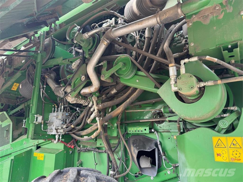 John Deere S690i 4WD Mietitrebbiatrici