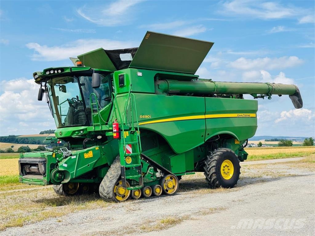 John Deere S690i 4WD Mietitrebbiatrici