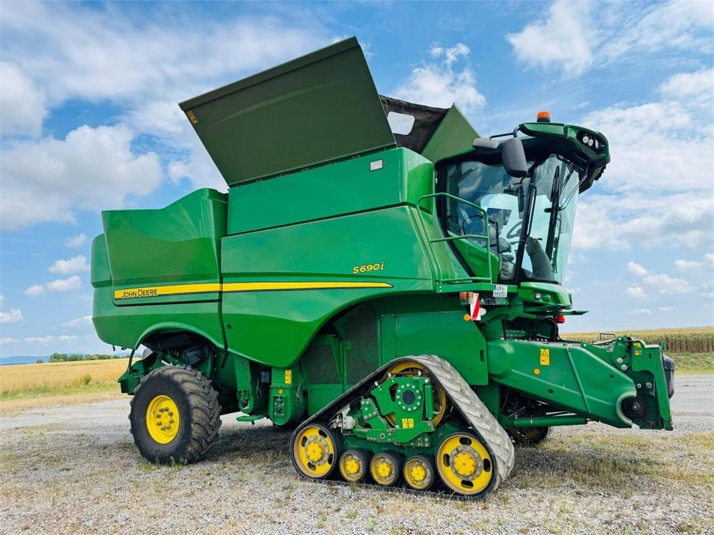 John Deere S690i 4WD Mietitrebbiatrici