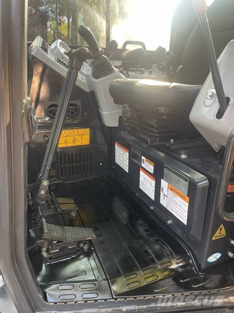 Yanmar vio35-6B حفارات صغيرة أقل من 7 طن (حفارات صغيرة)
