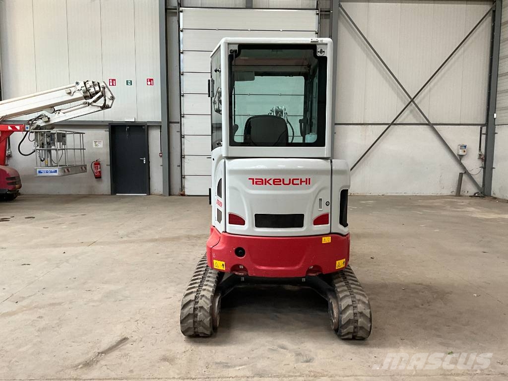 Takeuchi TB 325 R Mini ekskavatori < 7 t