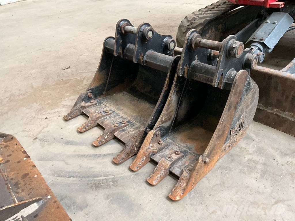 Takeuchi TB 325 R Mini ekskavatori < 7 t