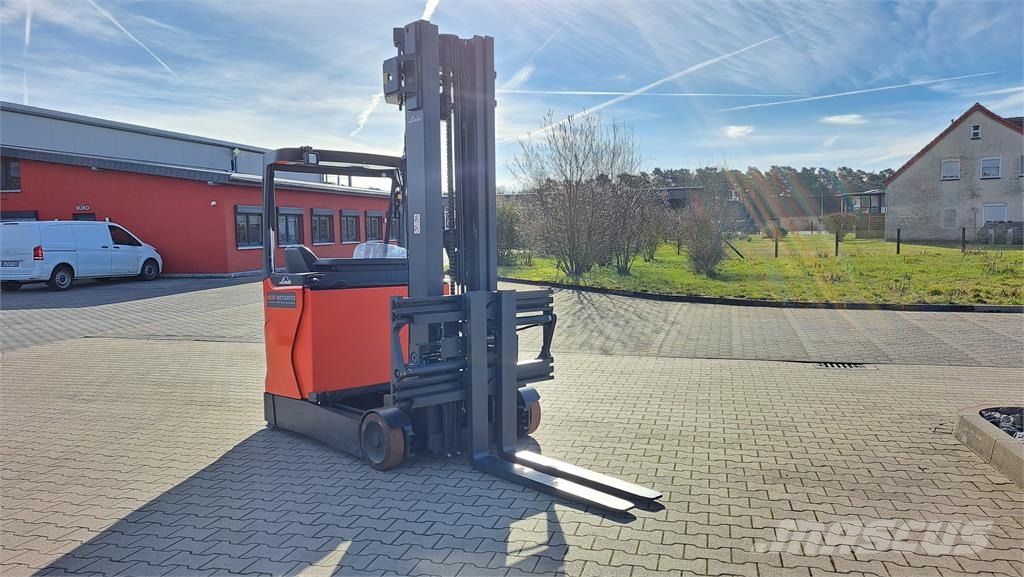 Linde R20 Batterie aus 2022 Річ-трак із високим підйомом