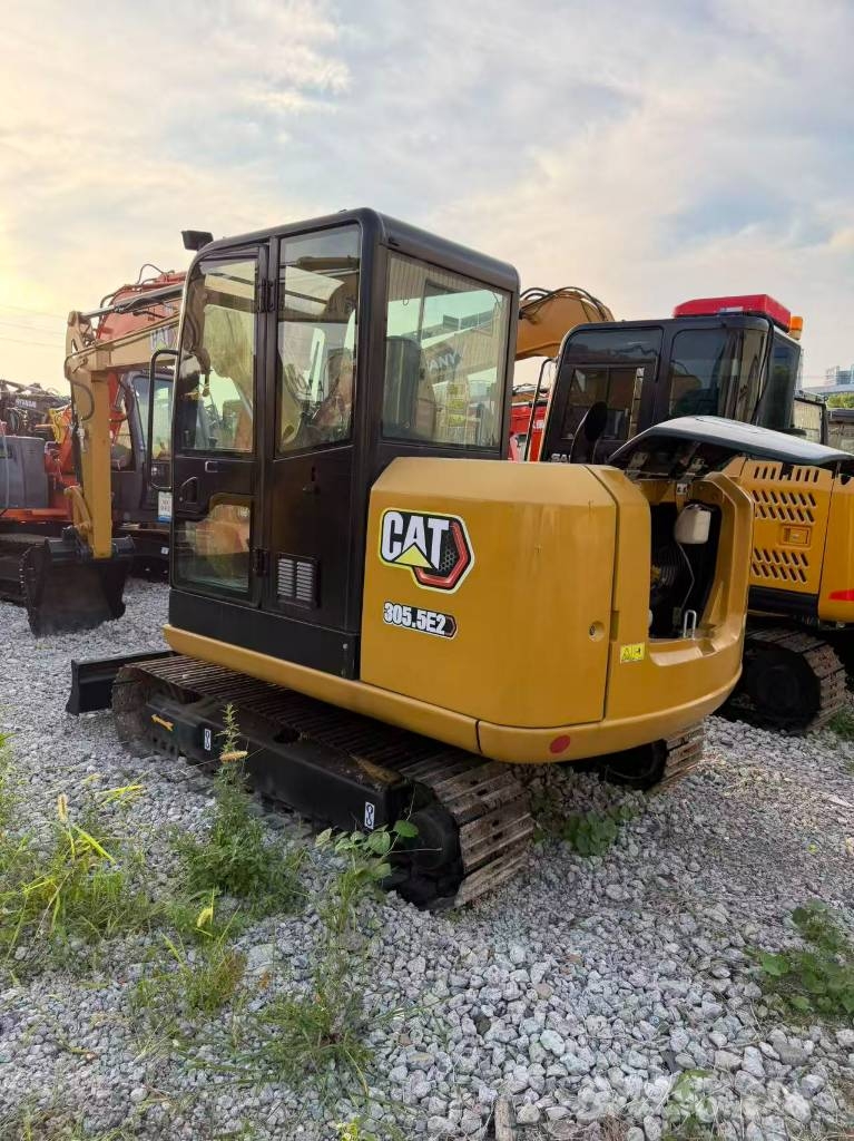CAT 305.5E 2 소형 굴삭기 7톤 미만