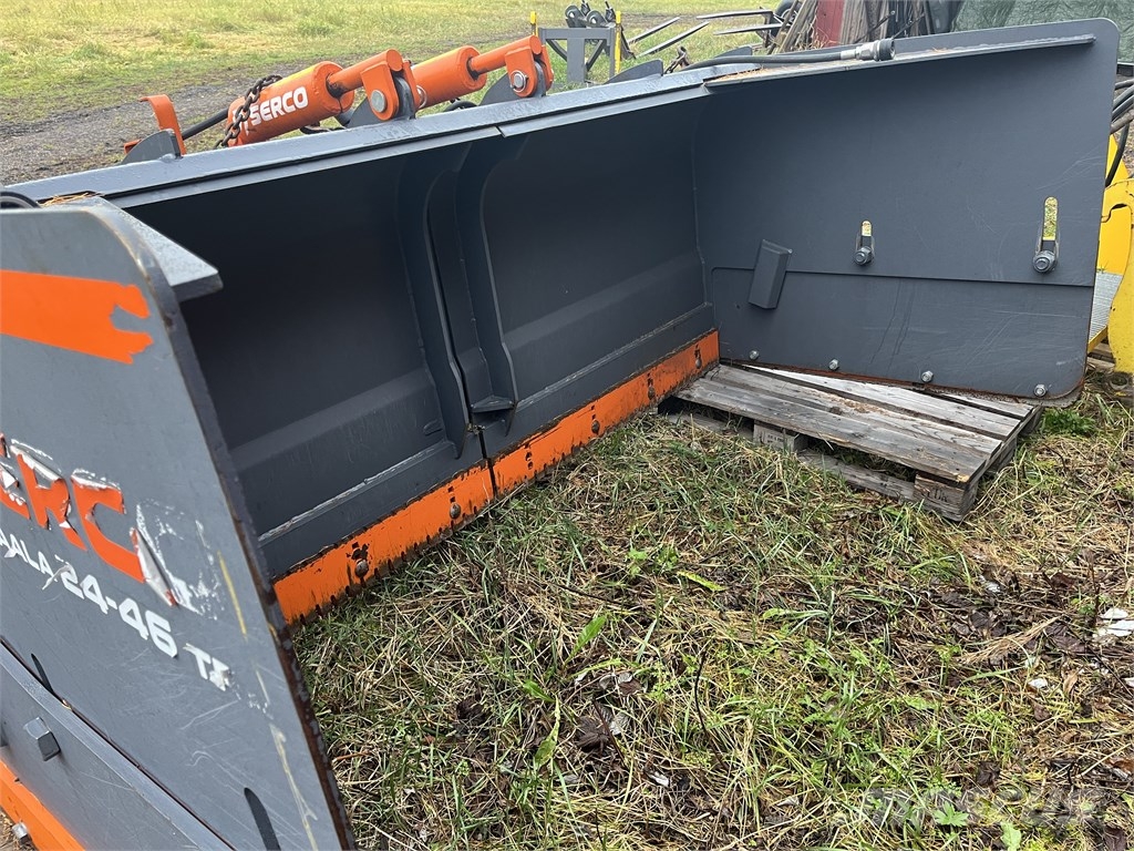 Serco Skaala Snow blades and plows
