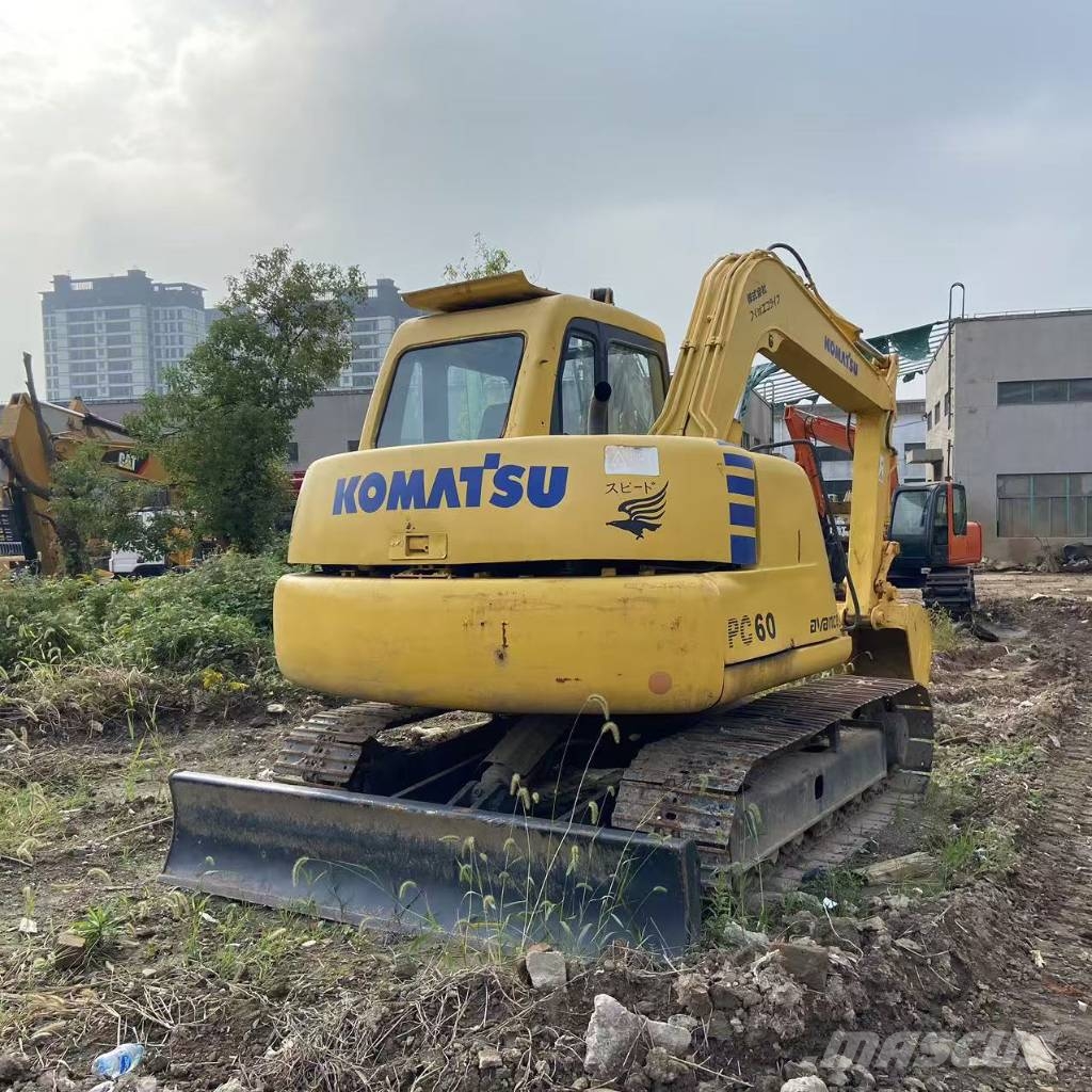 Komatsu PC60-7 Гусеничні екскаватори