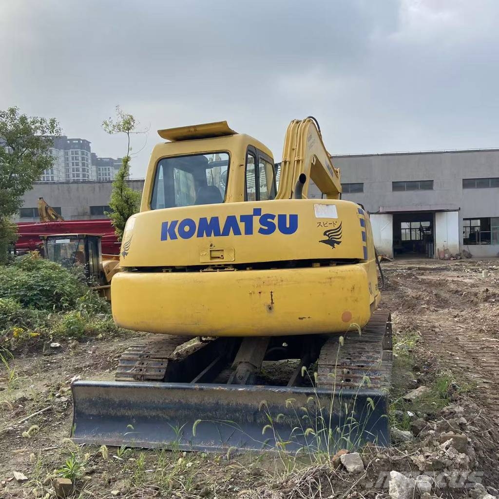 Komatsu PC60-7 Гусеничні екскаватори