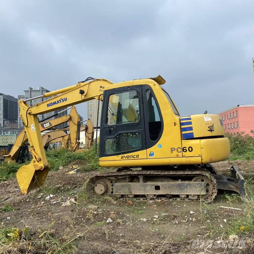 Komatsu PC60-7 Гусеничні екскаватори