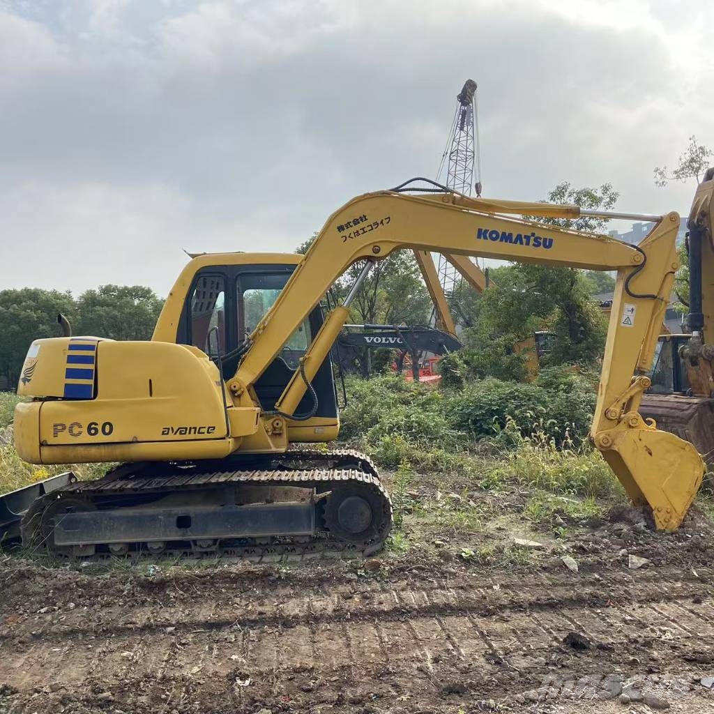 Komatsu PC60-7 Гусеничні екскаватори