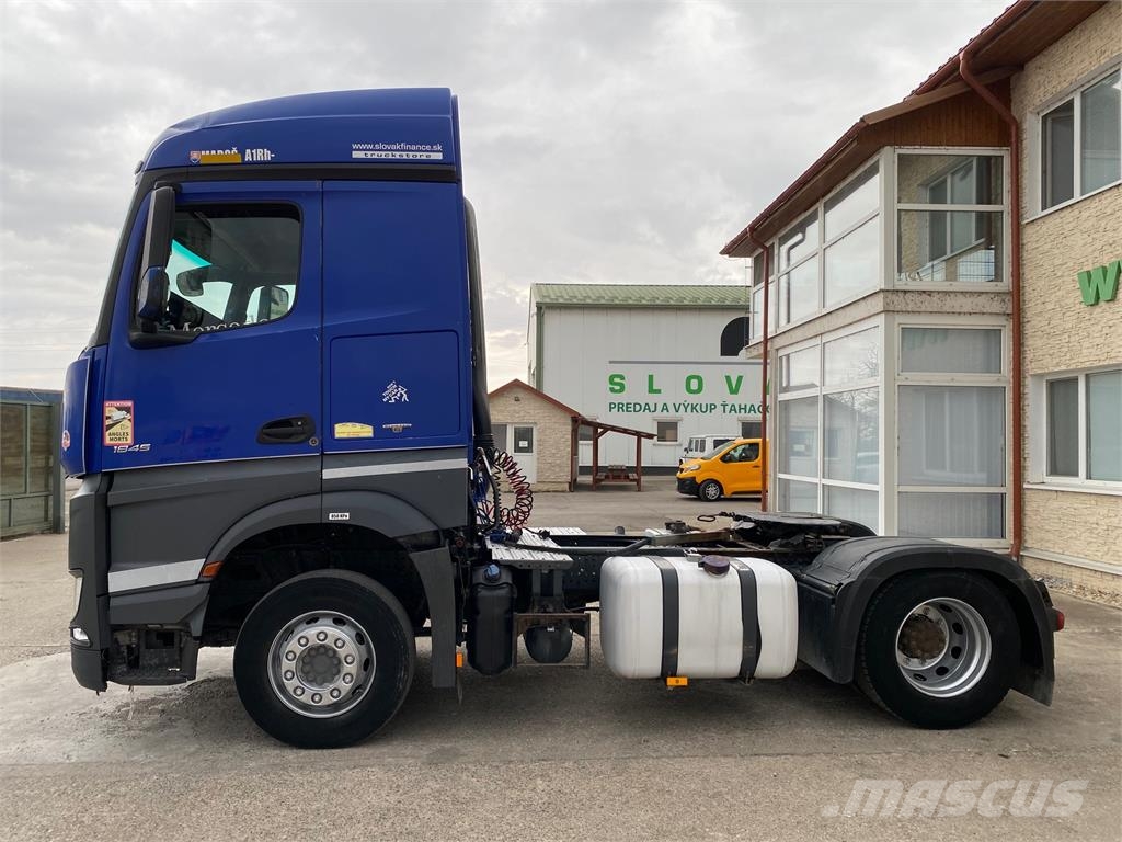 Mercedes-Benz Arocs VIN 315 Traktorske jedinice