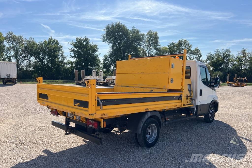 Iveco Daily 35-140 Tipper trucks