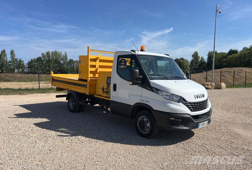 Iveco Daily 35-140 Tipper trucks
