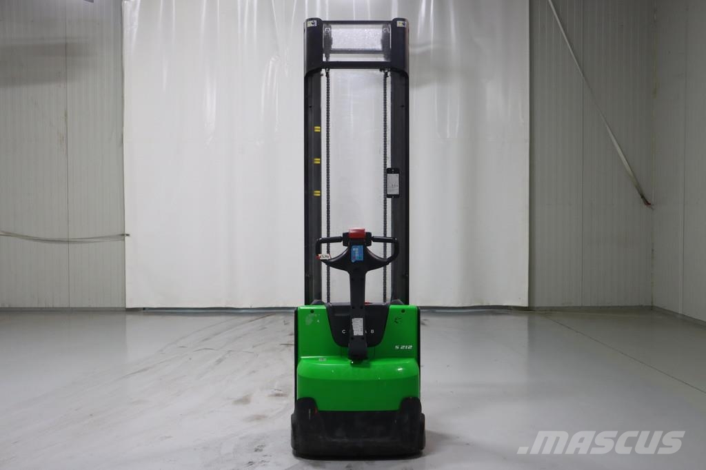 Cesab S212L Pedestrian stacker