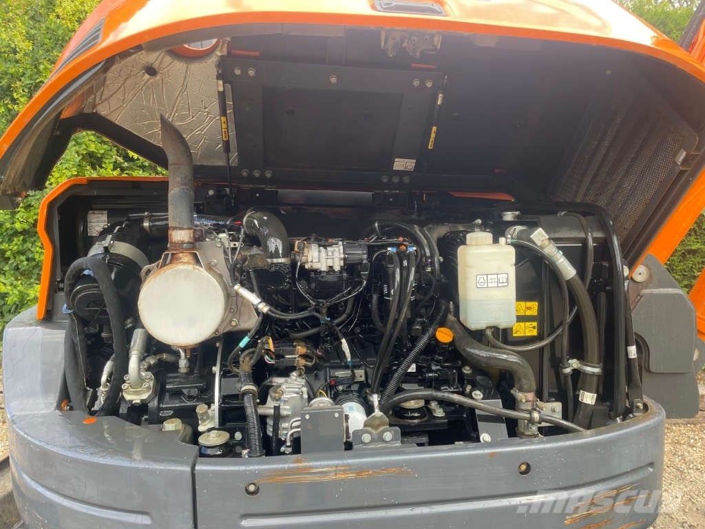 Doosan DX 85 R-3 Vidutinės galios ekskavatoriai 7-12 t