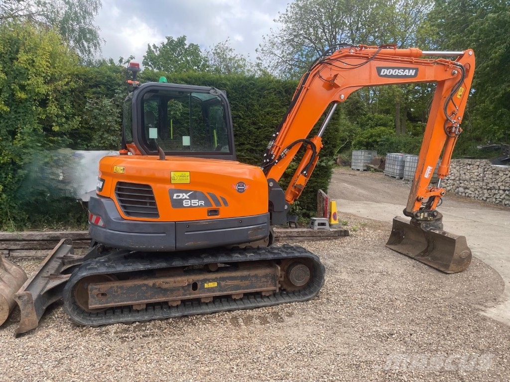 Doosan DX 85 R-3 Vidutinės galios ekskavatoriai 7-12 t