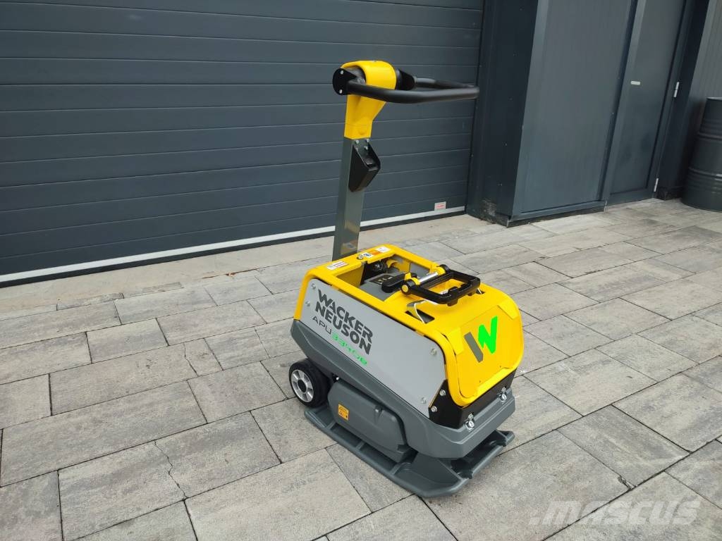 Wacker Neuson APU3340e دكاكات أفقية