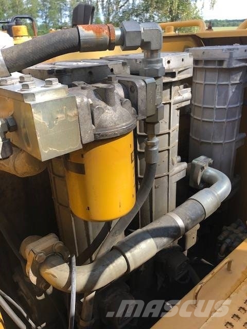 CAT 385 B Pásová rýpadla